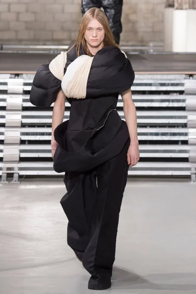 Look 2